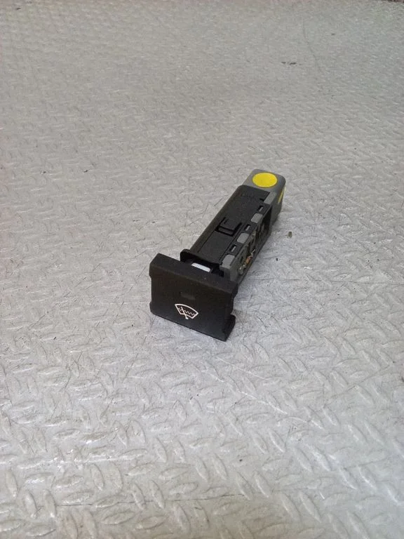 Wiper switch 621W05010