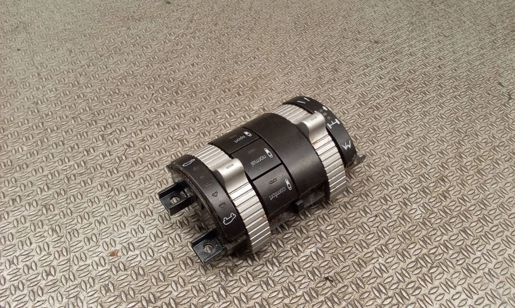 Suspension ride height/mode switch 7L5941435F