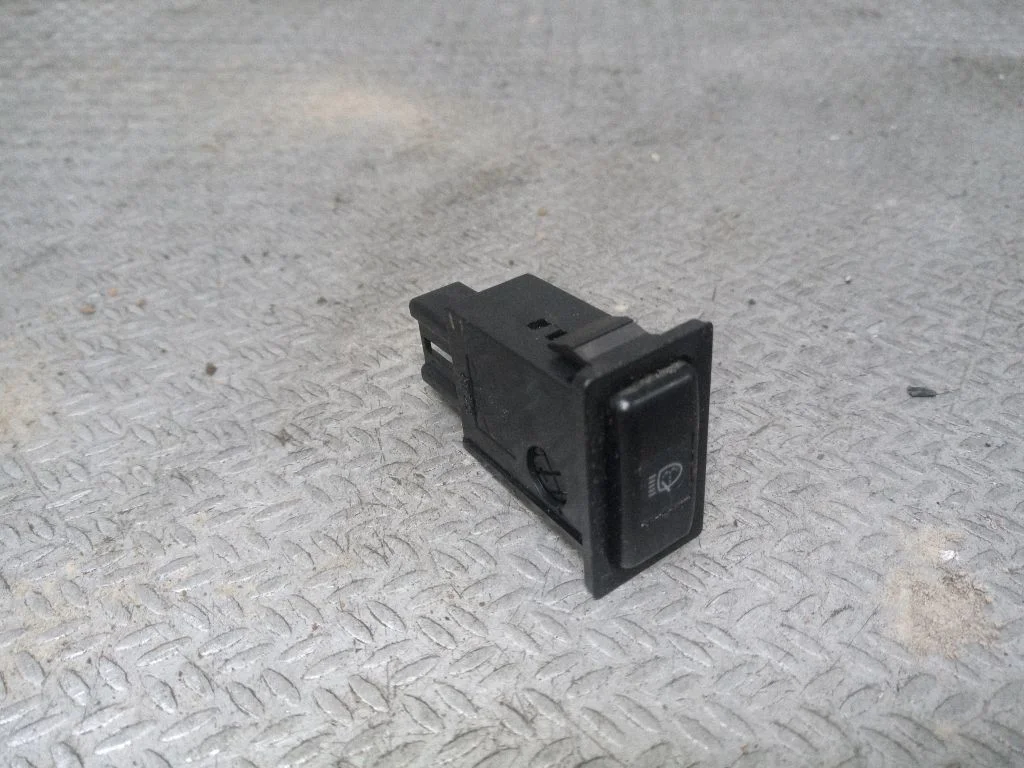 Headlight wiper switch – Toyota Avensis T250 (2006-2009)