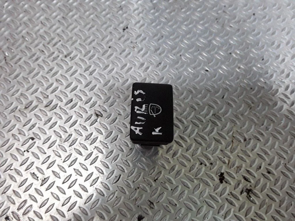 Headlight wiper switch – Toyota Auris 150 (2006-2012)
