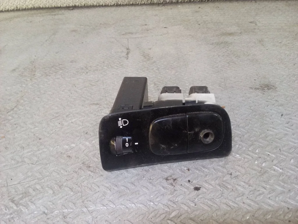 Esitulede kõrguse reguleerimise lüliti 751U00080