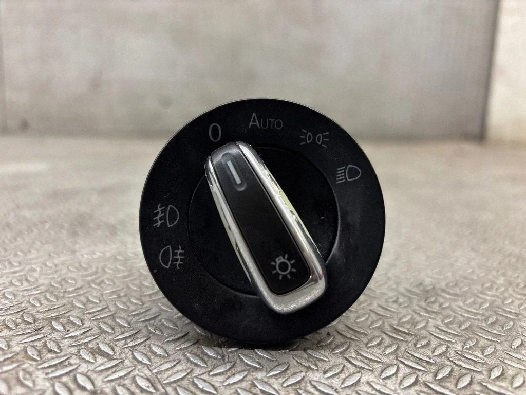 Light switch 3C8941431A