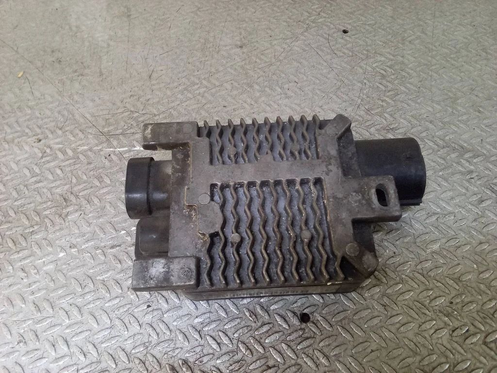 Dzesēšanas ventilatora relejs 940002904