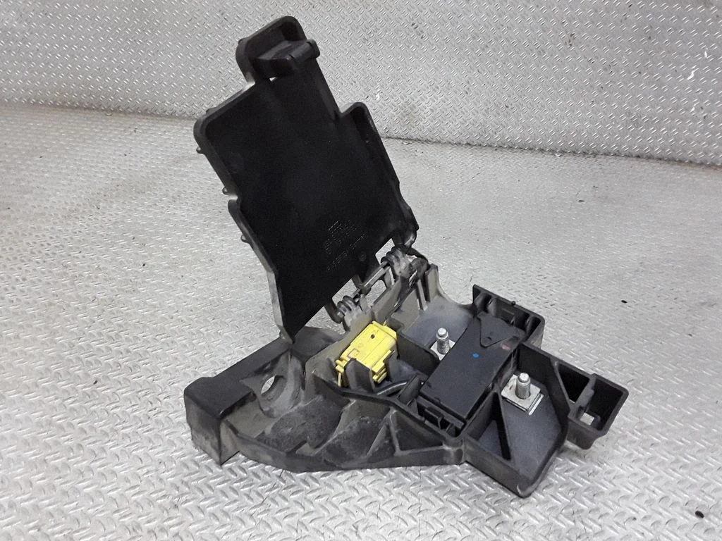 Charging relay 4E0971845F
