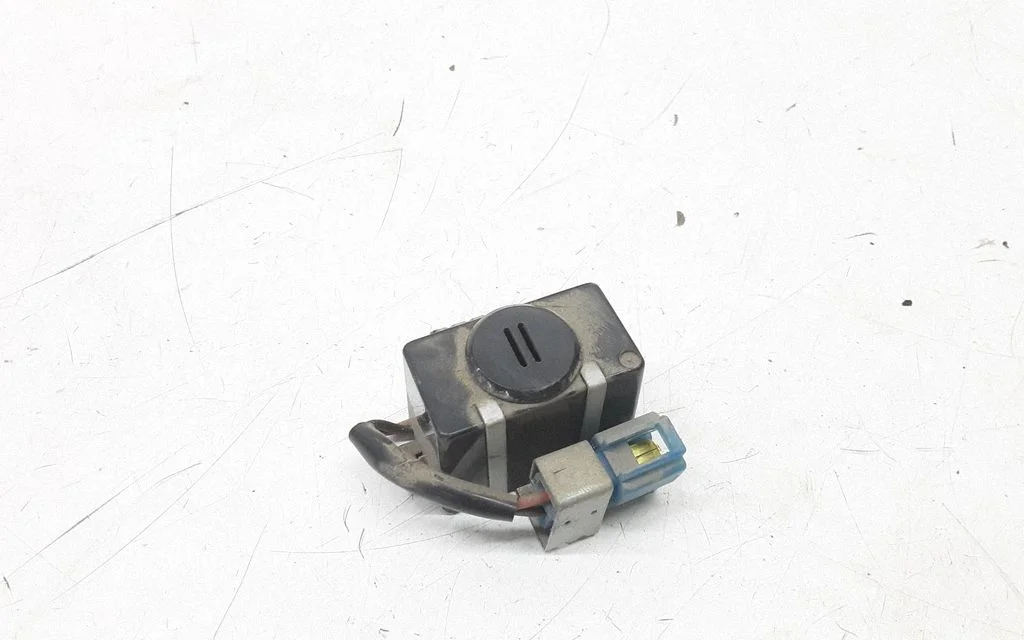 Signaalitoru relee – Mitsubishi Pajero Sport I (1996-2008)
