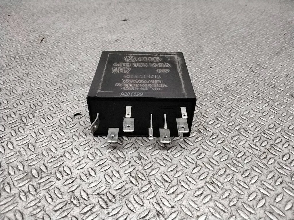 Klaasipuhastite intervallrelee – Volkswagen New Beetle (1998-2010)