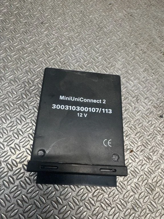 Tow bar relay – Toyota Corolla Verso AR10 (2004-2009)