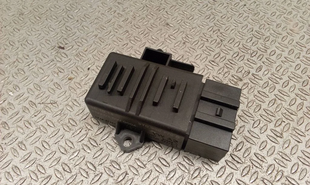 Seat heating relay 3T0959772B