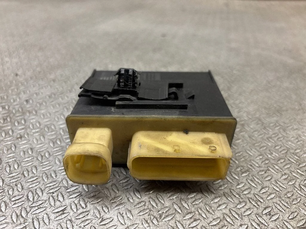 Glow plug pre-heat relay 9652021180