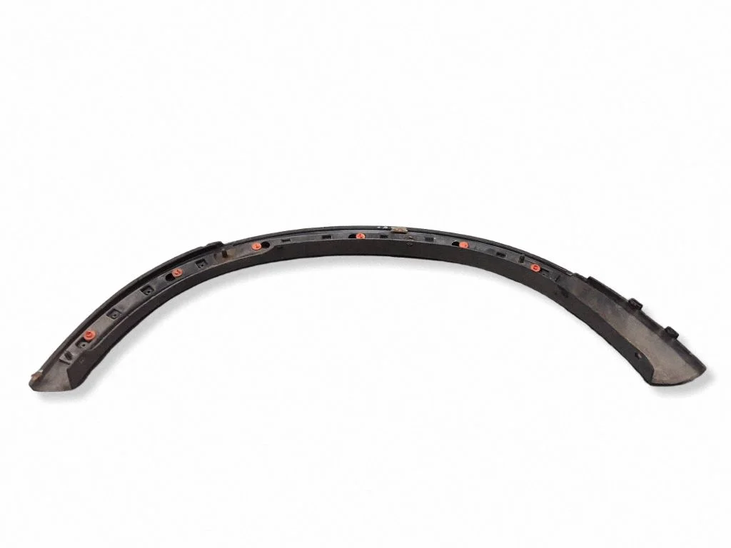 Rear arch trim – Volvo XC90 (2003-2006)