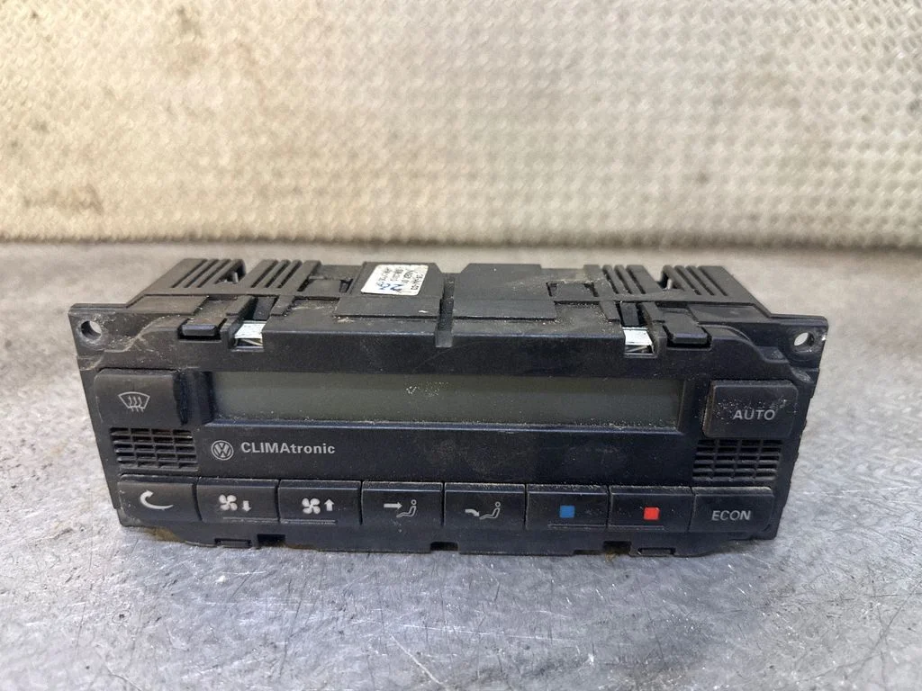 Climate control unit 3B1907044K
