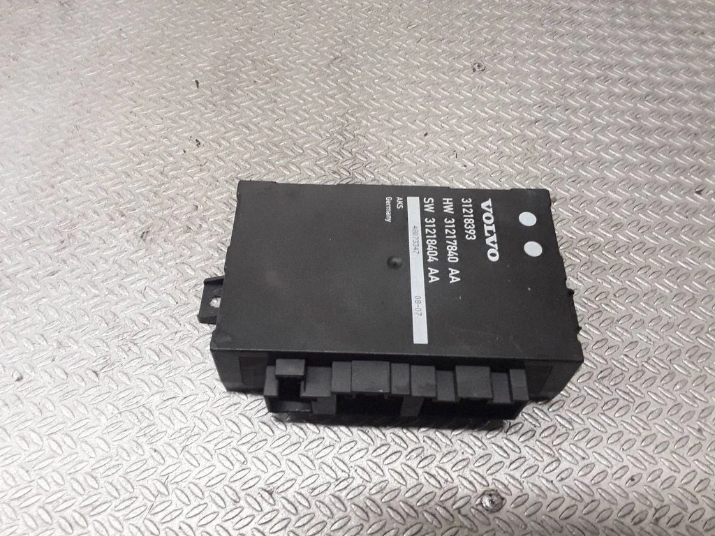 Tailgate/trunk control unit/module – Volvo V70 (2008-2013)
