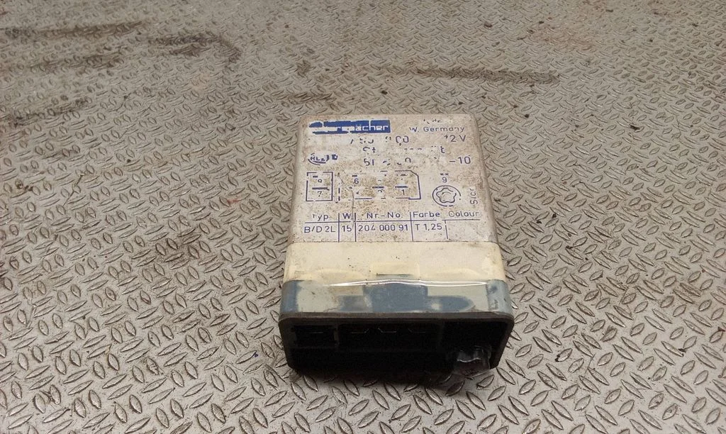 Autonoomse kütteseadme (Webasto) juhtplokk – Volkswagen Transporter - Caravelle T4 (1991-2003)