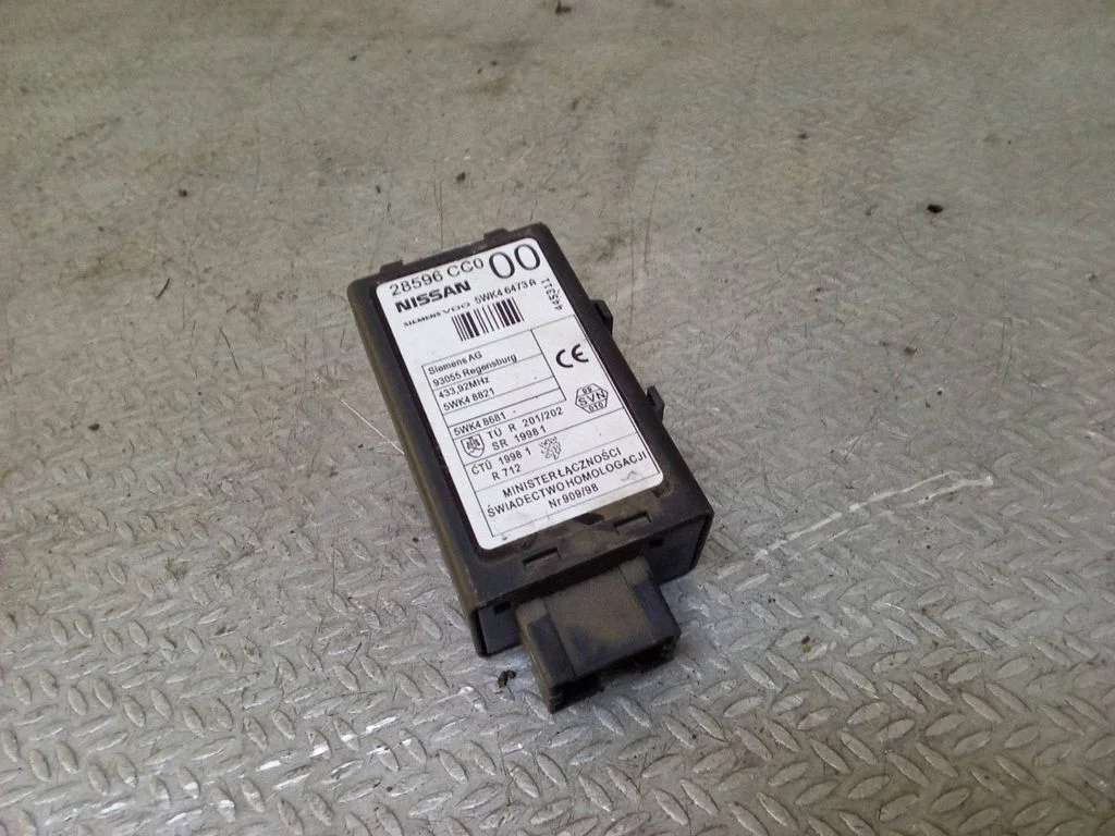 Centrālās slēgšanas vadības bloks 28596CC0