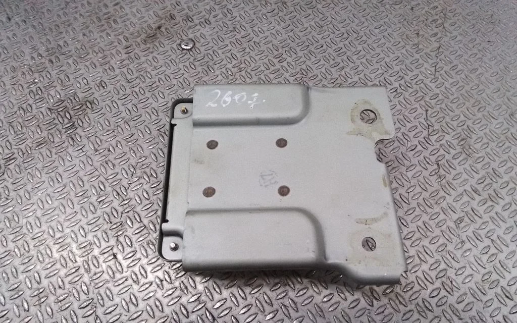 Torque split ecu control unit/module – Nissan X-Trail T30 (2001-2007)