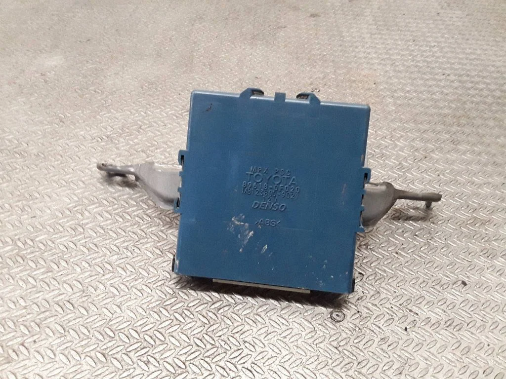Süüte juhtplokk – Toyota Corolla Verso AR10 (2004-2009)