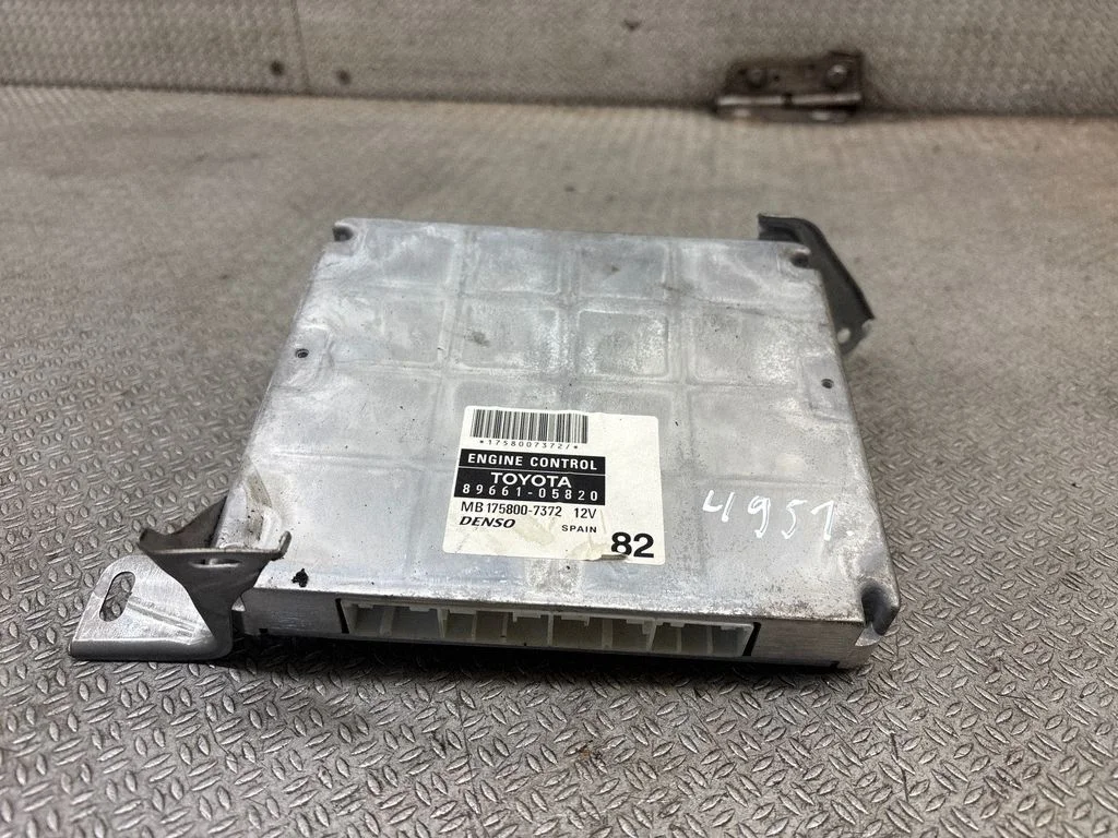 Sterownik silnika – Toyota Avensis T250 (2003-2006)