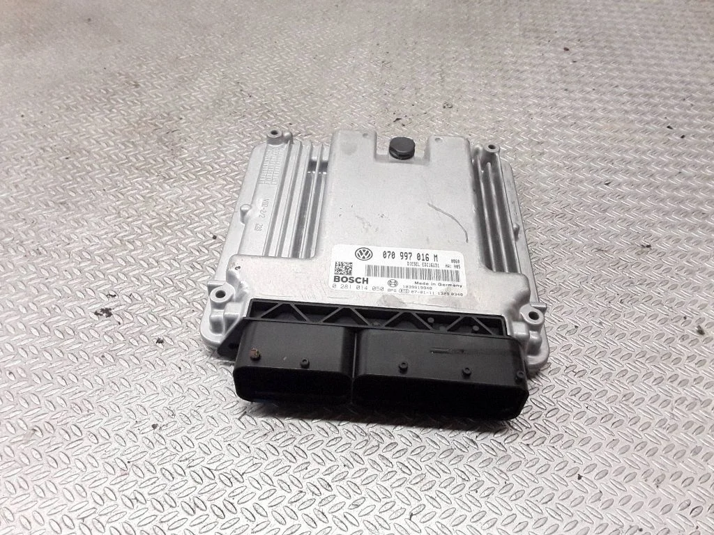 Engine control unit/module 070997016M