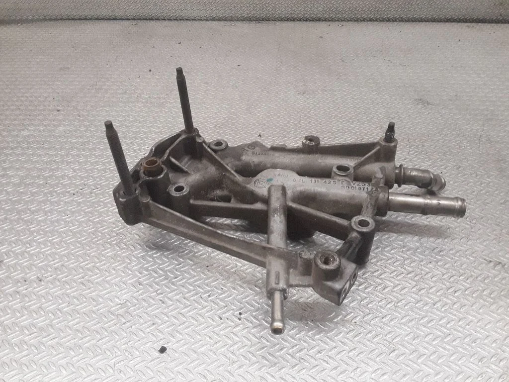 EGR valve cooler bracket – Volkswagen Transporter - Caravelle T6 (2016-)