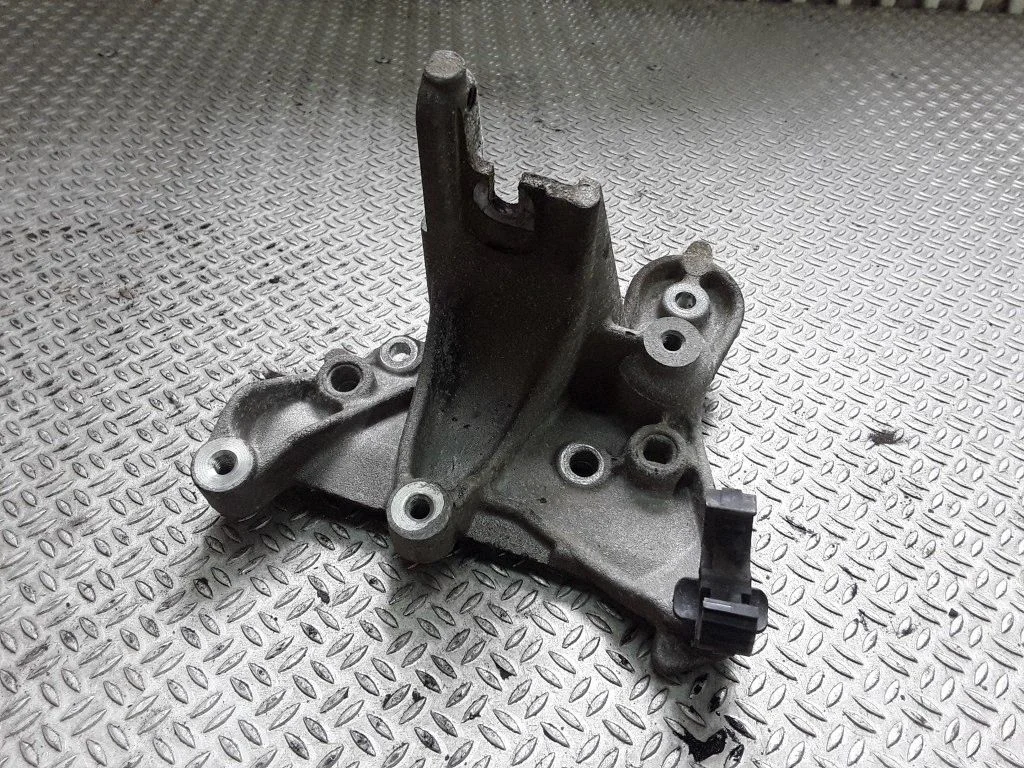 EGR valve cooler bracket – Peugeot 307 (2001-2005)