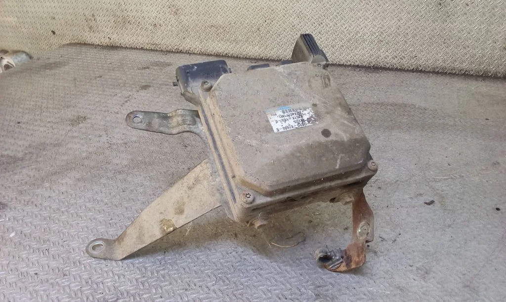 Power steering control unit/module GS1D67880E