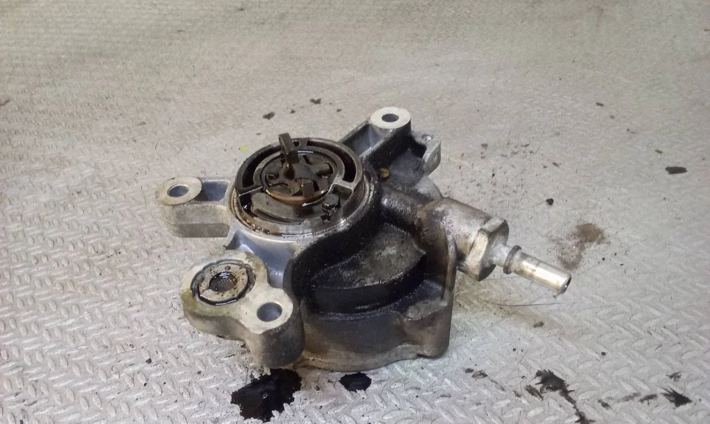 Vacuum pump – Citroen C5 (2008-2016)