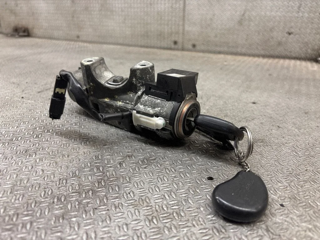 Ignition lock 736661A