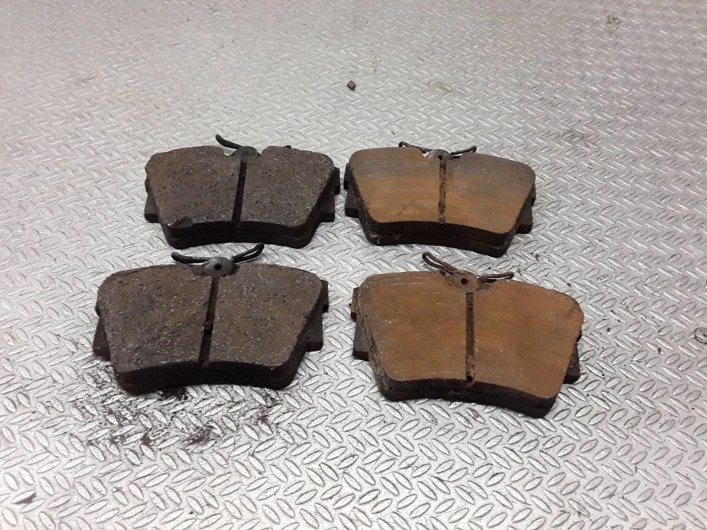 Brake pads (rear)
