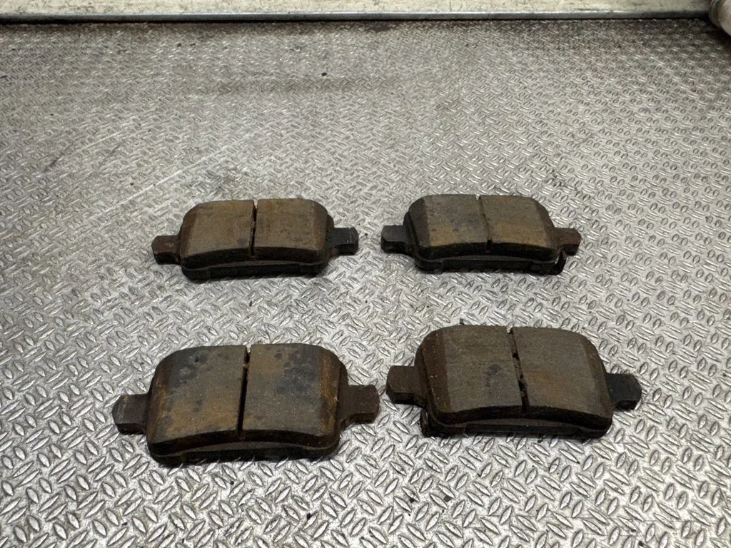 Brake pads (rear)