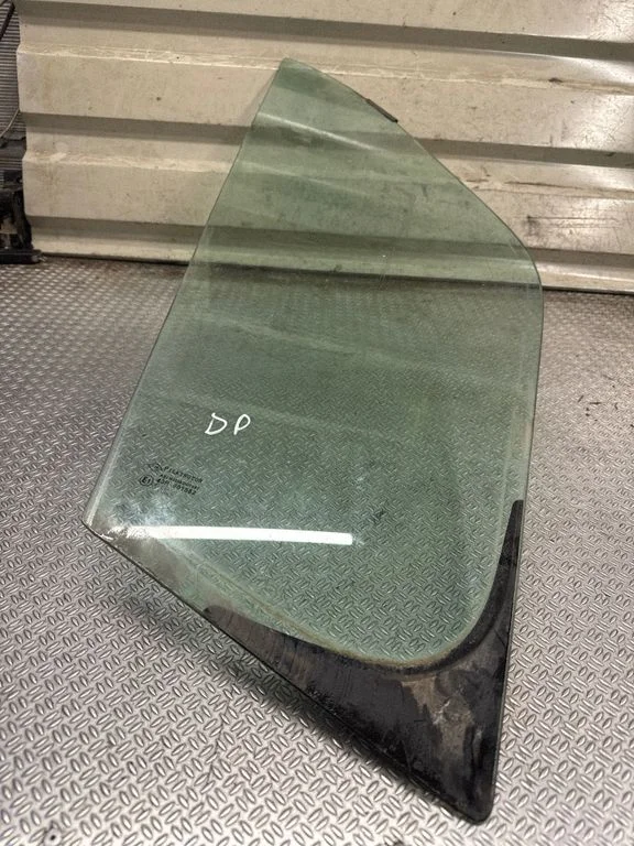 Front door vent window glass four-door – front right
