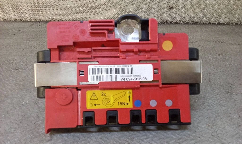Plussjuhtmete ühendussõlm 694291208