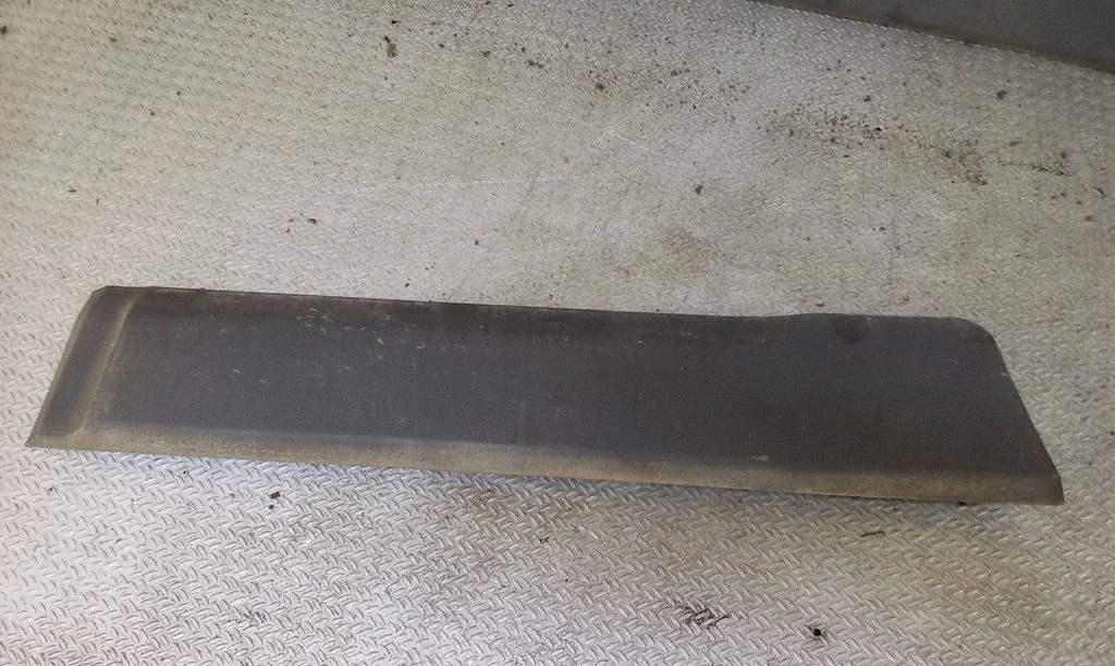 Rear door trim (molding) 96660218