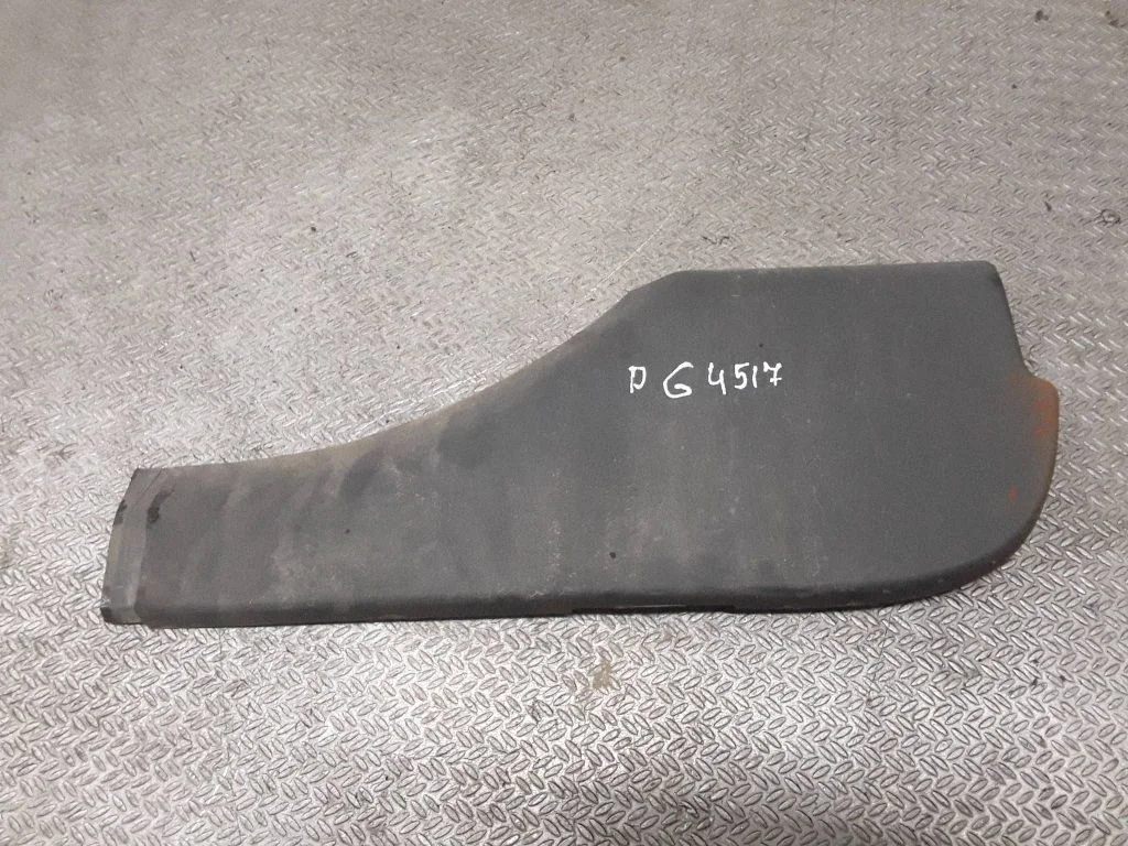 Laadimisukse liist (mold) – Land Rover Freelander (1996-2006)