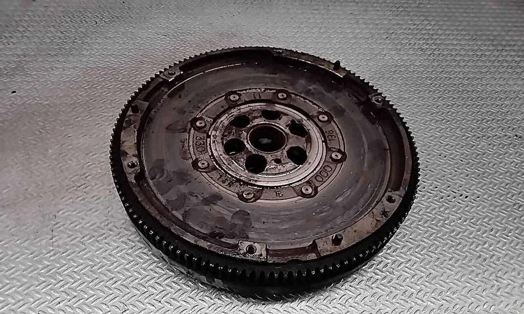Dual mass flywheel – Skoda Octavia Mk2 (1Z) (2004-2013)