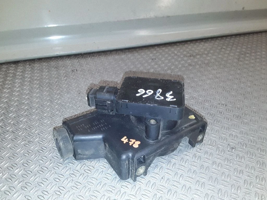 Accelerator pedal position sensor