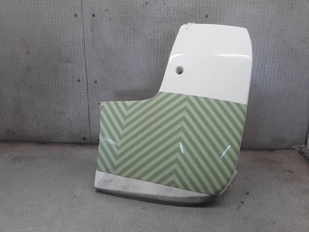 Rear bumper corner part panel trim 8200201458