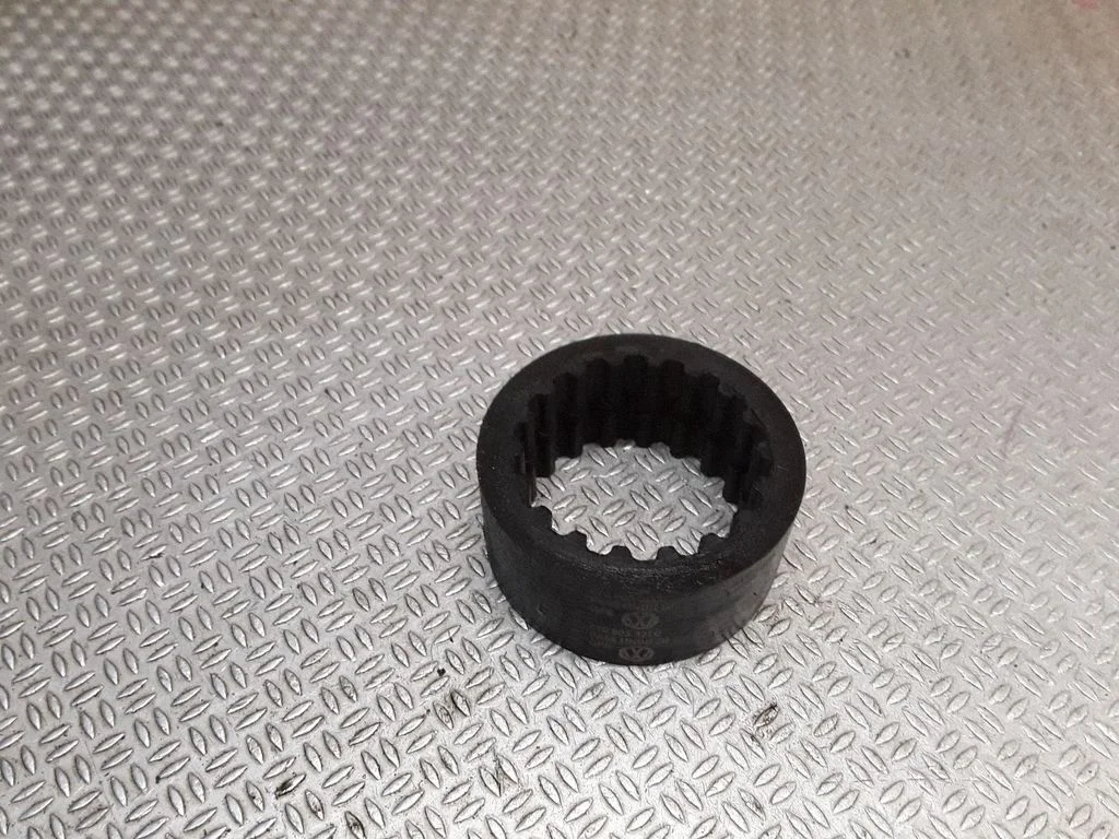A/C flexible coupling/sleeve – Volkswagen Touareg I (2002-2010)
