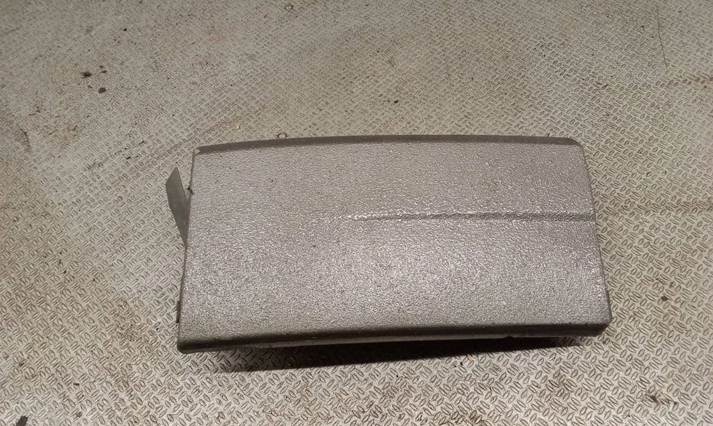 Under headlight/headlamp trim – right
