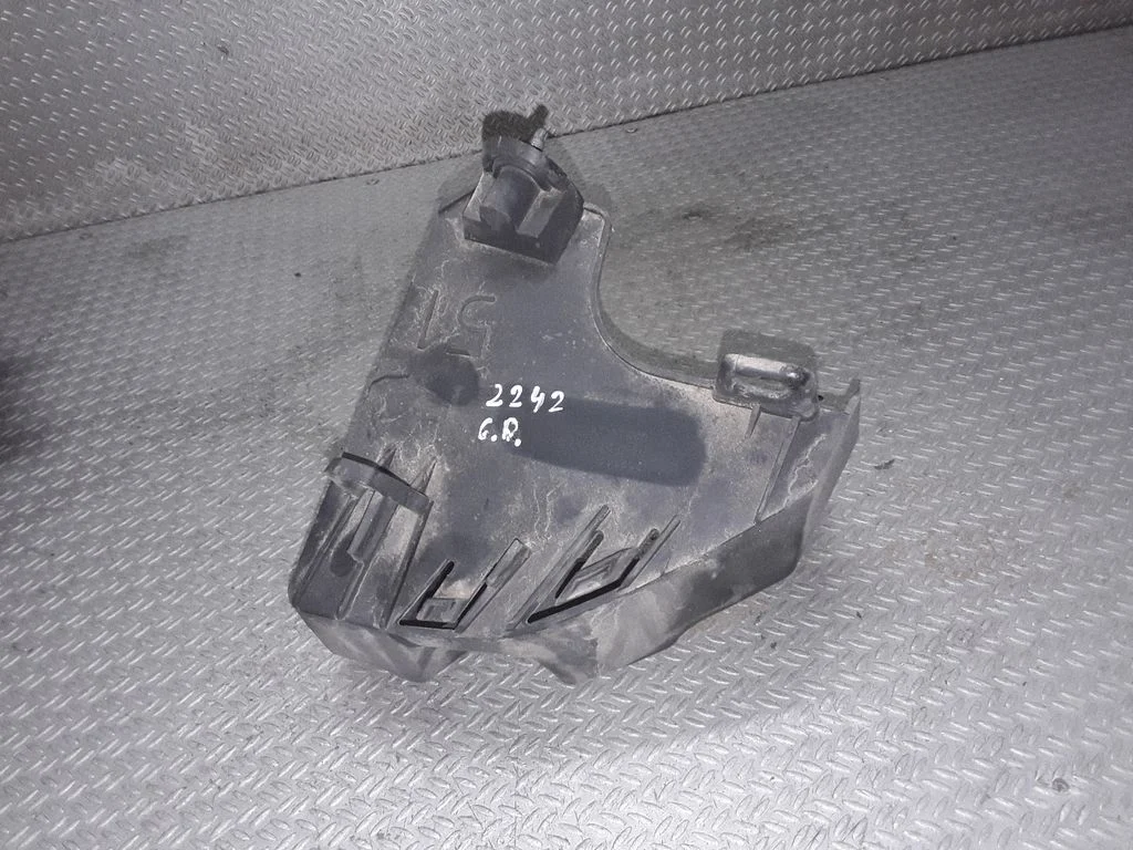 Kaitseraua nurgaosa klamber – Citroen C4 I (2004-2010)