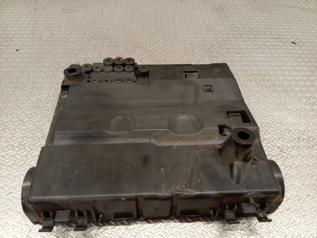 Fuse box cover 1252750614301