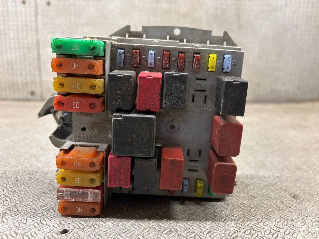 Drošinātāju bloks 1349948080