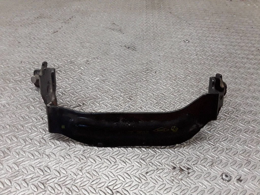 Battery bracket