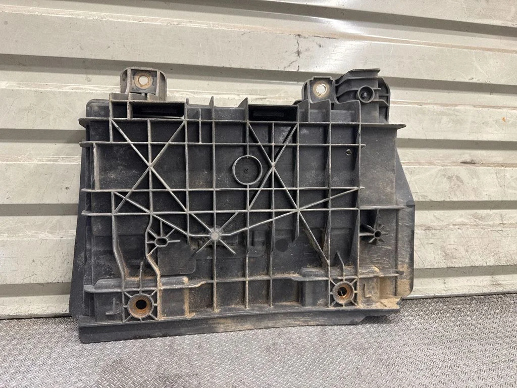 Battery tray