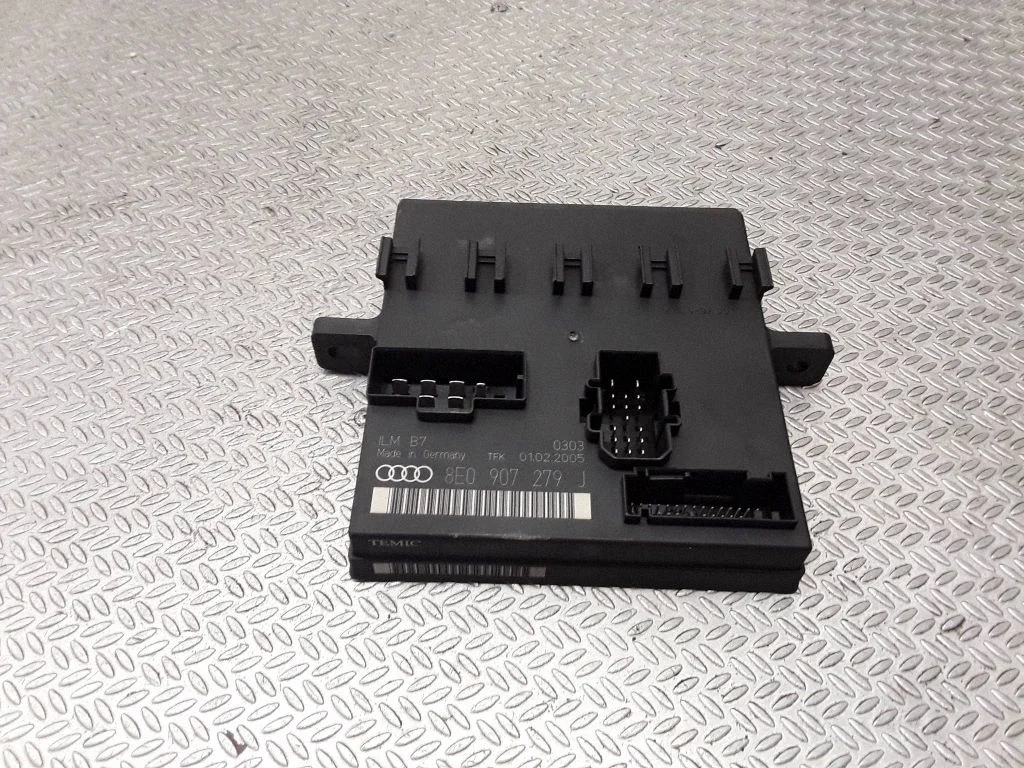 Comfort/convenience module 8E0907279J