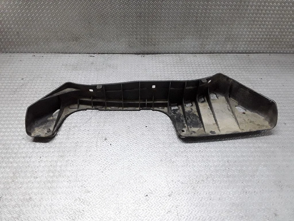 Other under body part 11460913