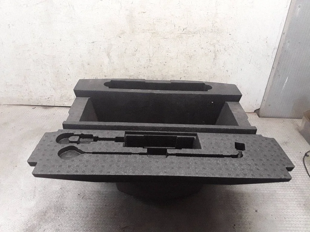 Pagasiruumi panipaik GS2A688MX