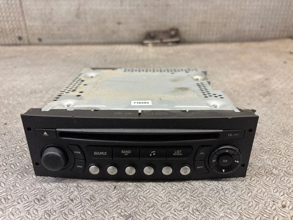 Radio/CD/DVD/GPS head unit PSARCD44171