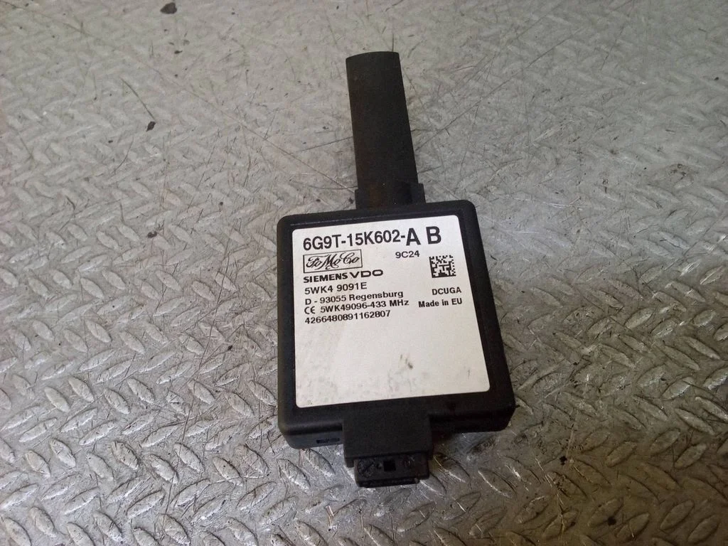 Antenas pastiprinātājs 6G9T15K602AB