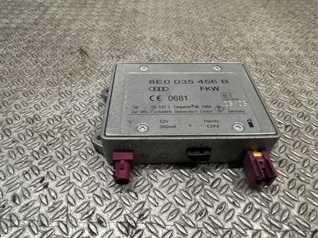 Antenni võimendi 8E0035456B