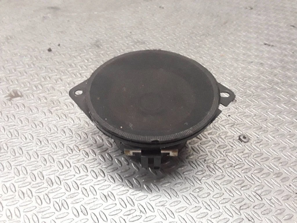 Panel speaker 05064120AB